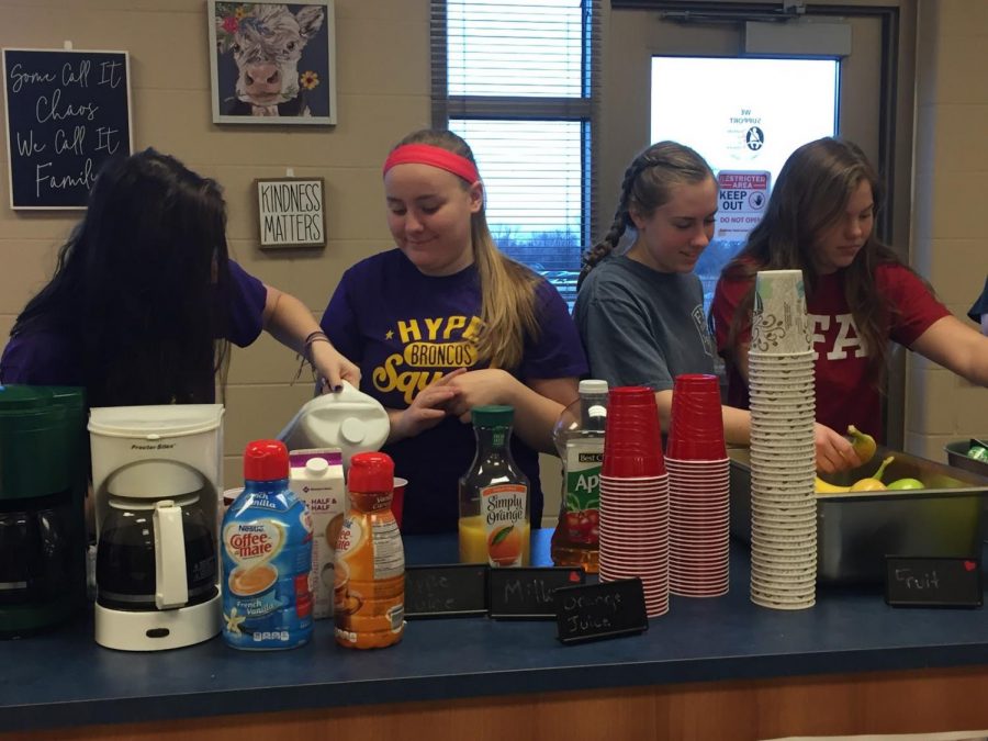 FFA Provides Teacher Appreciation Breakfast
