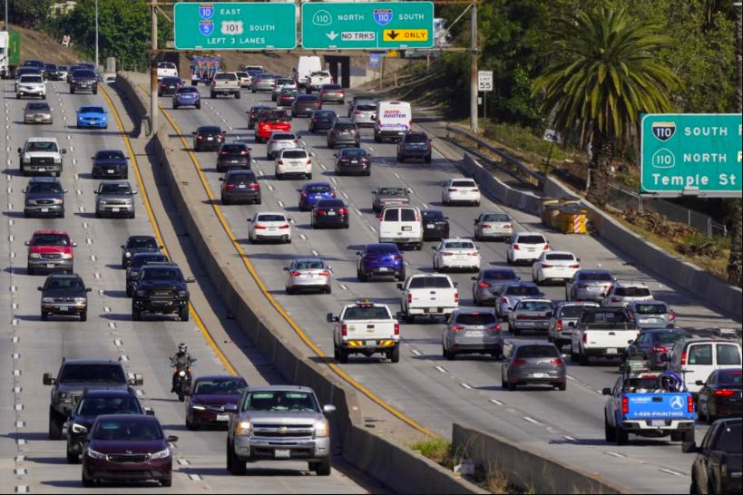 This picture of a Los Angeles freeway is something Governor Gavin Newsome is hoping to get rid of by 2035, with his newly-signed ban on gasoline vehicles (photo courtesy AP News).