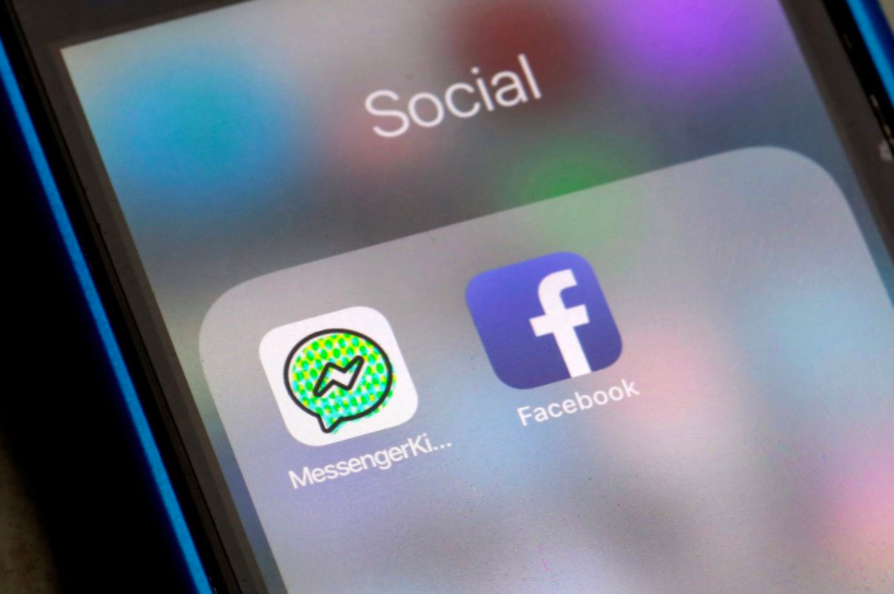 Too much time on social media can end up hurting your self-esteem and mental health, and teenagers are, contrary to popular belief, aware of that (photo courtesy AP News).