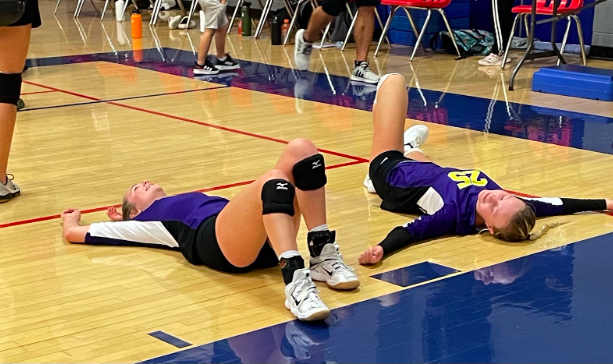 Mueller+and+Addelyn+Horne%2C+10%2C+are+exhausted+after+their+volleyball+game+%28photo+submitted+by+H.+Mueller%29.