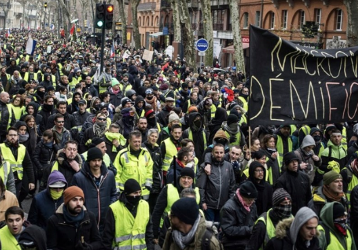 Citizens of France gathered for protest (photo credited to Tansim).