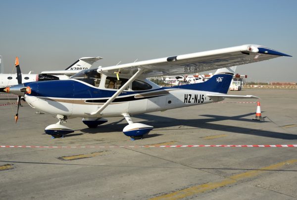A photo of the aircraft model Cessna 182, captured by Anna Zvereva. This is the same aircraft model that flipped on the runway (Photo by A. Zverevan). 