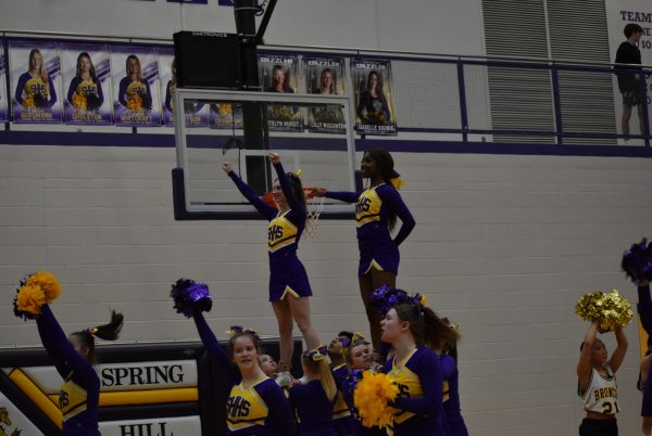 This year’s cheer team performs at a prep rally. The upcoming team for next year will do the same (Photo by A. Horne). 