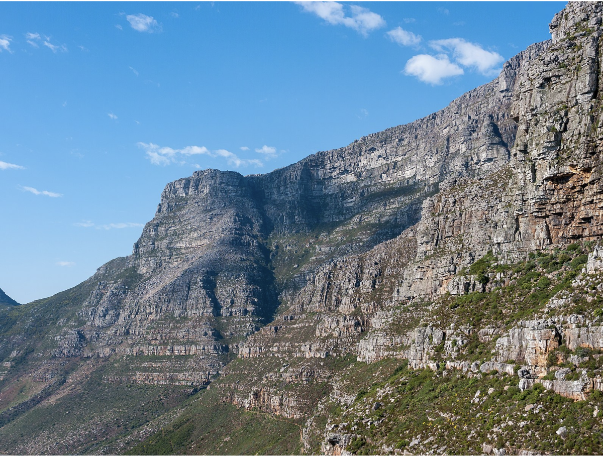 Table Mountain is a beautiful mountain located in South Africa. Locals and tourists often plan to hike at this mountain range during their vacation. (Photo by M. Blume)