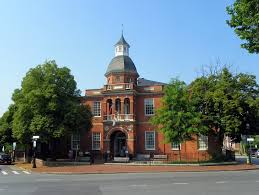 The Anne Arundel County Courthouse, situated in a populous location. This is where the suspects will be held and await their trial after the police decipher who exactly they are.  