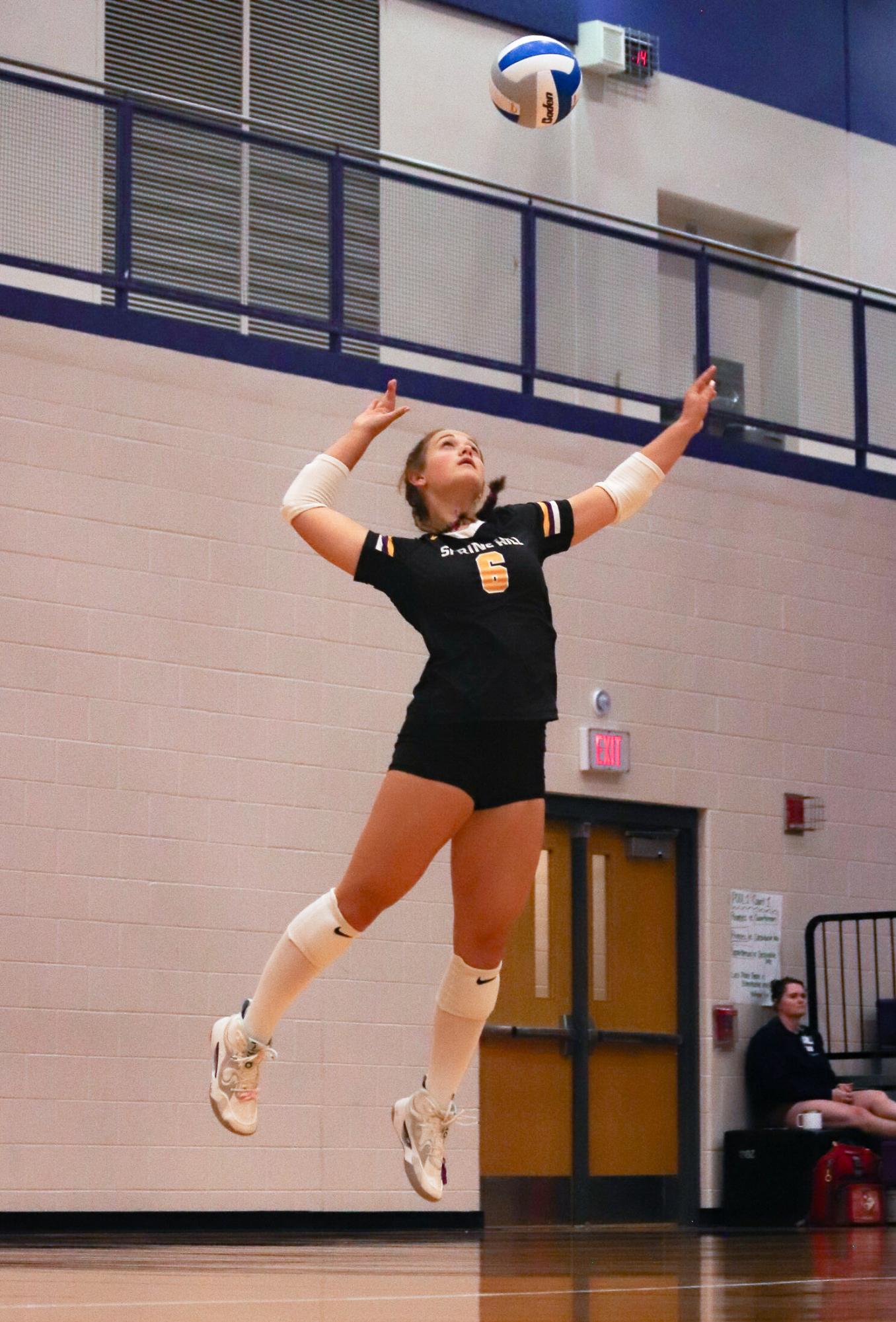 Feature Gallery: Tennis + Volleyball Sept. 4 - Oct. 17